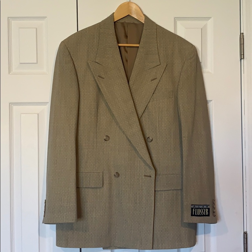 Men’s ventless sport jacket made by Alan Flusser